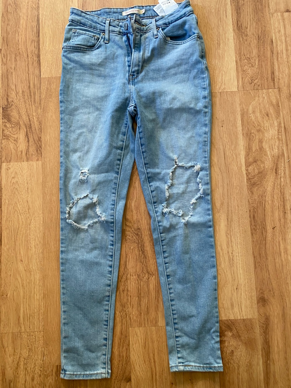 Levi's Light Blue HighRise Women's Skinny Distressed Jeans